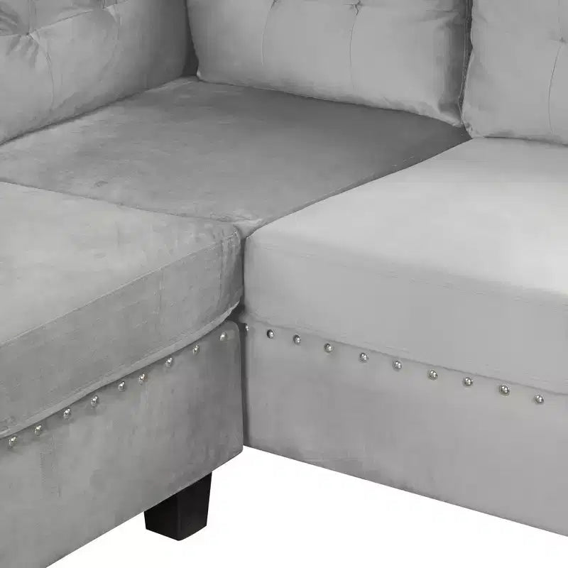 Divano sezionale moderno a L Whisen 105 con pouf contenitore e 2 cuscini