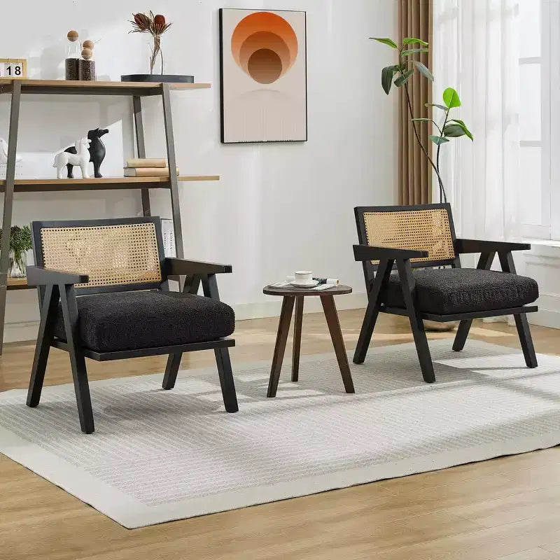 Poltrona Mid-Century da Fattoria, Poltrona in Legno con Schienale in Rattan e Cuscino in Lino, Beige