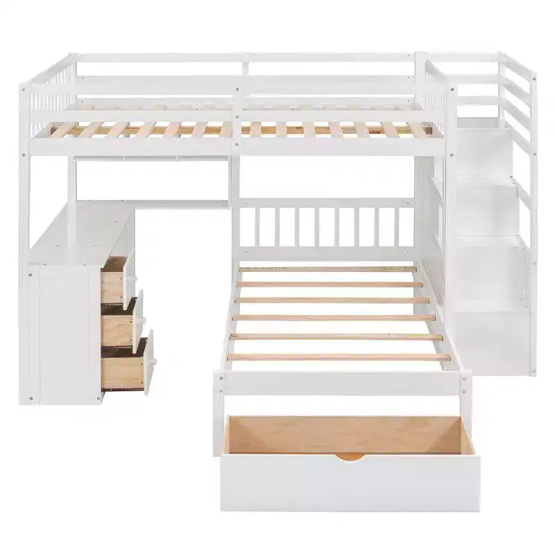Letto a castello matrimoniale superiore con letto singolo inferiore, scrivania integrata, mensole, cassetti multipli e scala con vani portaoggetti