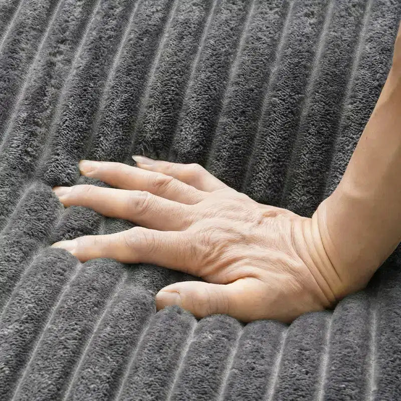 Divano componibile moderno Famapy – Comfort e stile per ambienti contemporanei. Divano letto in cotone compresso senza montaggio con chaise longue.