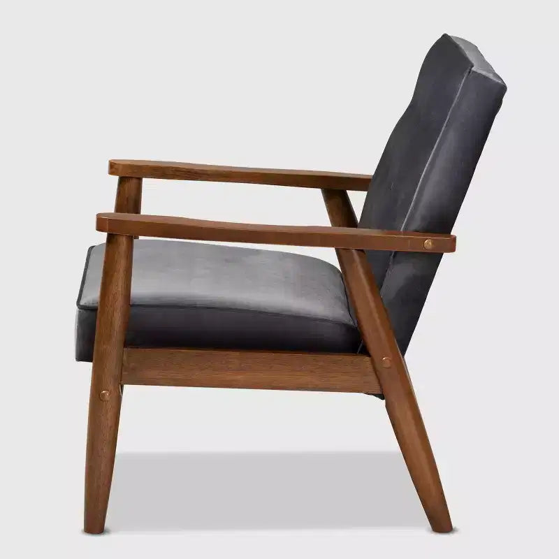 Poltrona lounge imbottita in velluto Mid-Century, con bottoni trapuntati, struttura in legno di gomma