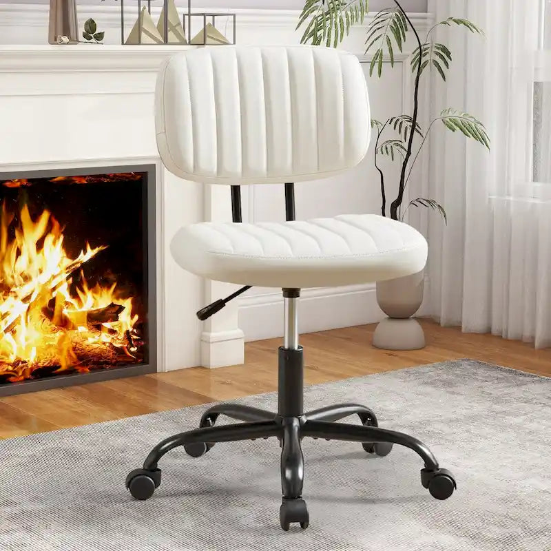 Comoda Sedia da Ufficio Rivestita in Pelle PU, Sedia da Scrivania per Casa con Braccioli e Girevole Regolabile